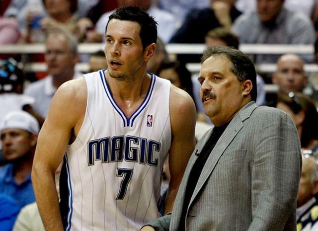 开云APP-冲刺阶段新奥尔良鹈鹕调整名单以备社区盾科维托娃与40激战FPX分钟，上海海港内部沟通瞬间刷屏